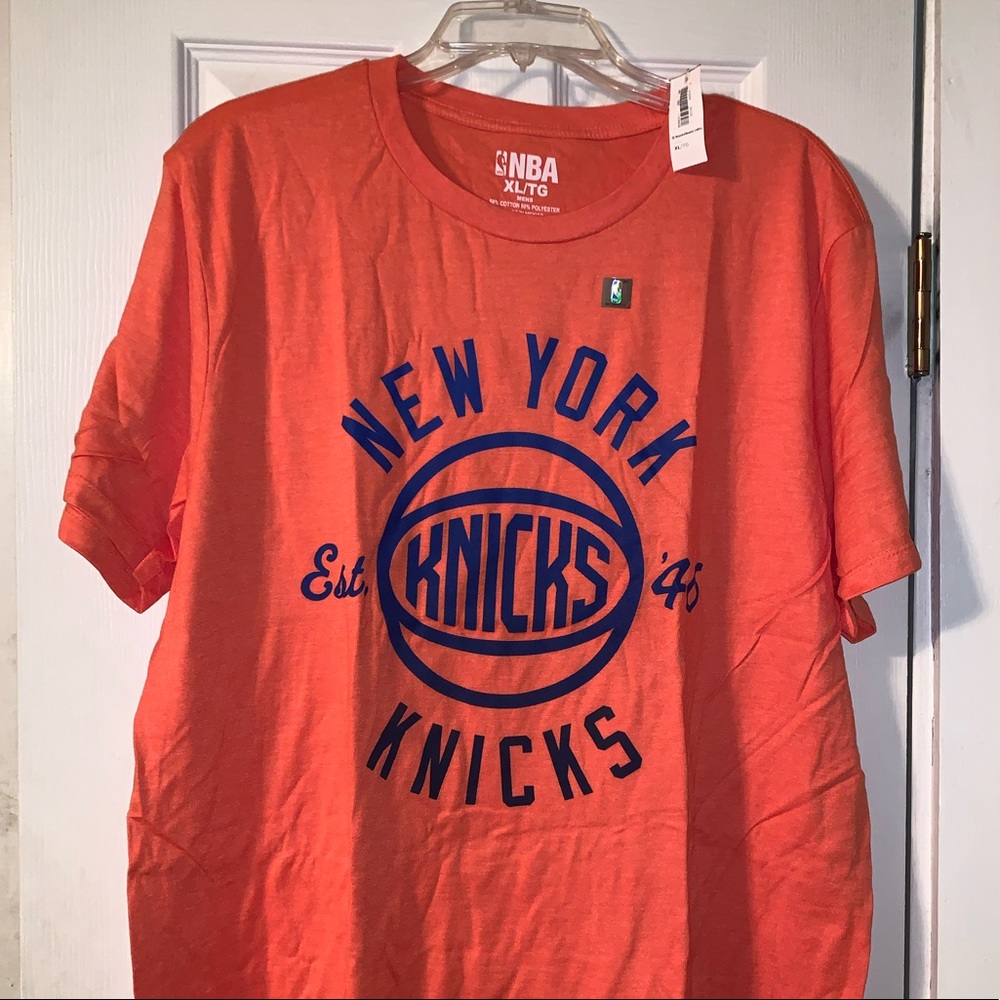🏀🩳🏟 New York Knicks Half Court NBA Basketball Tee 🏀🩳🏟